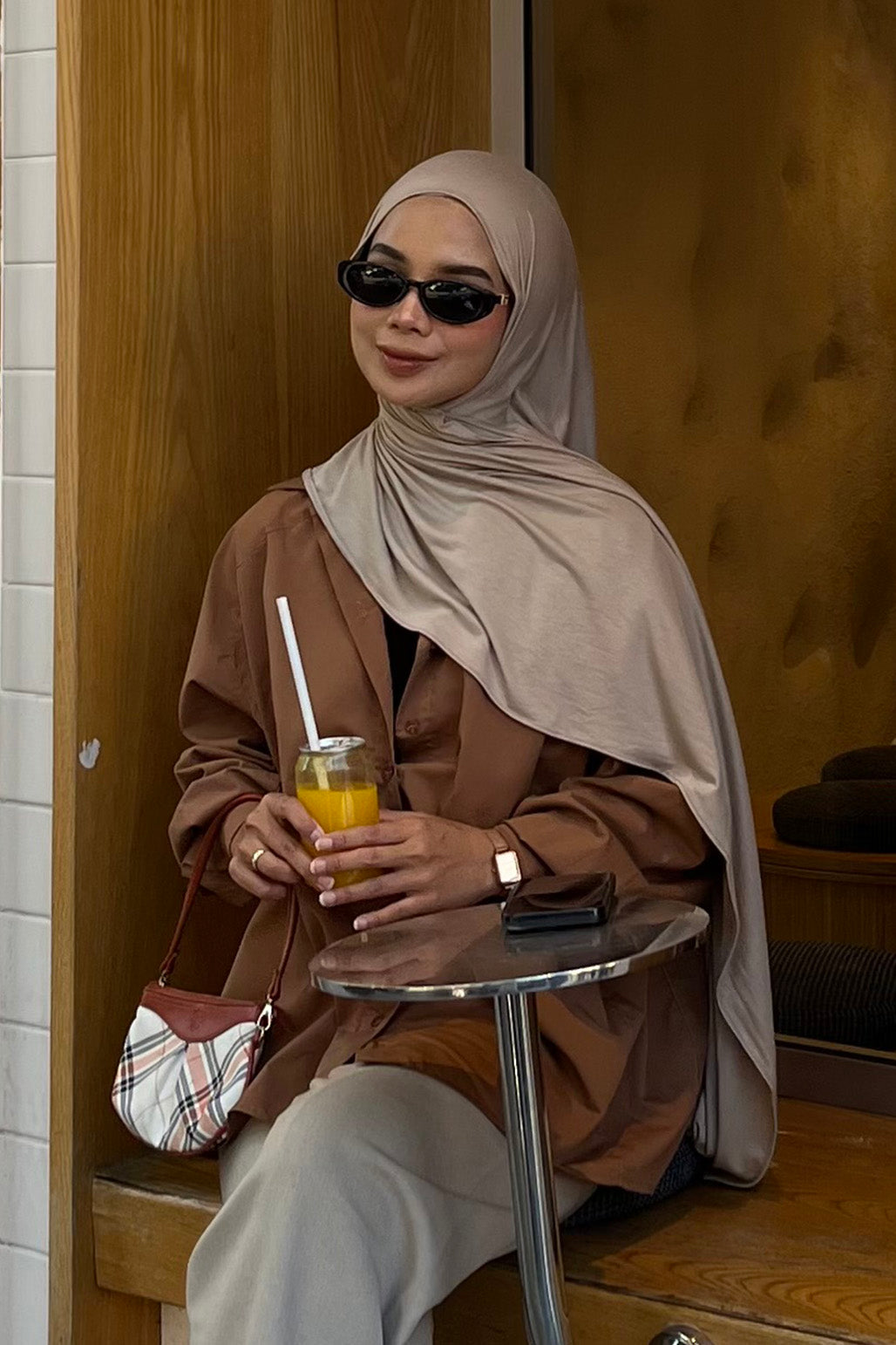 INFLUENCER