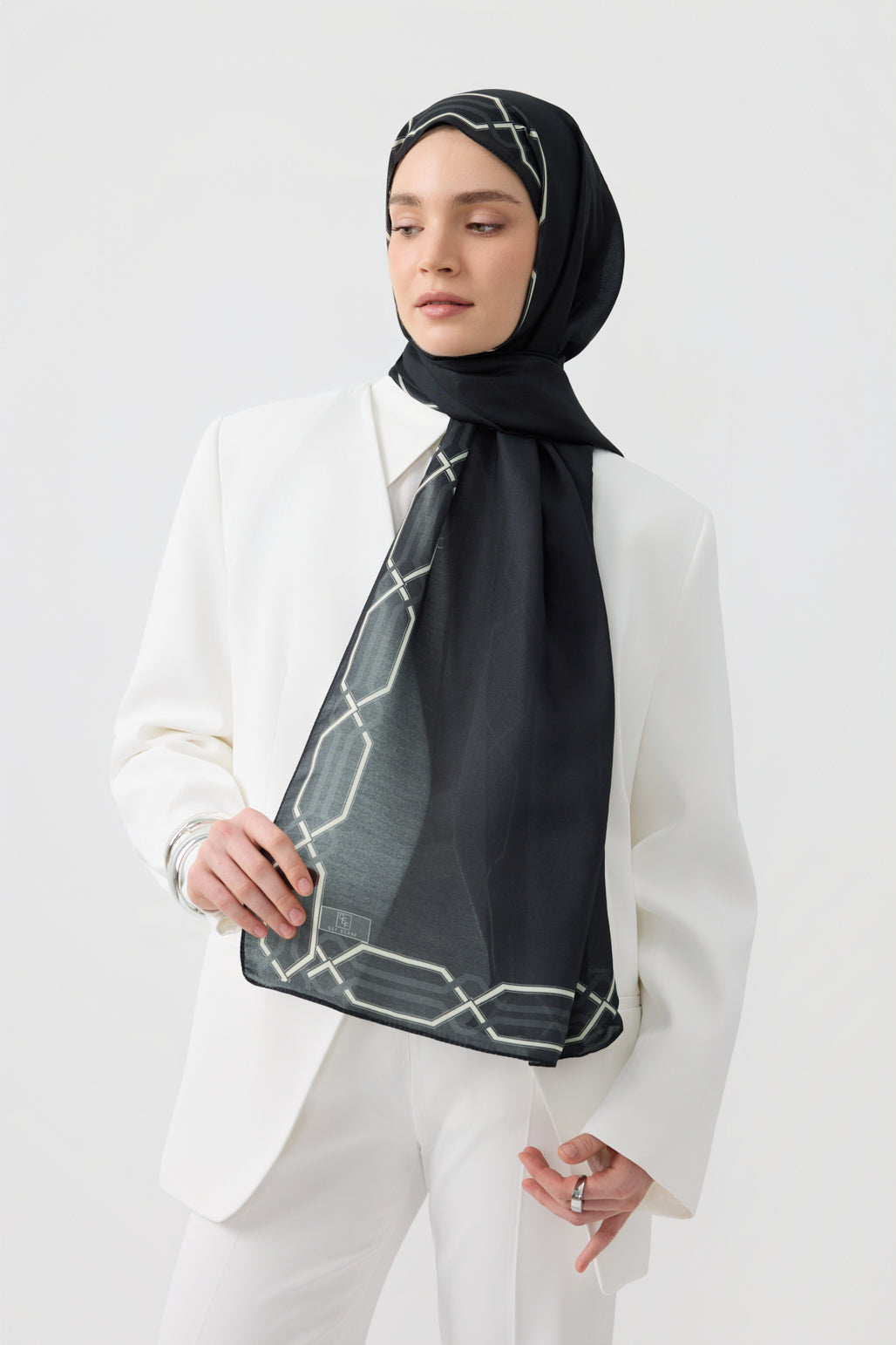 Cotton Twill Şal Interlock Siyah