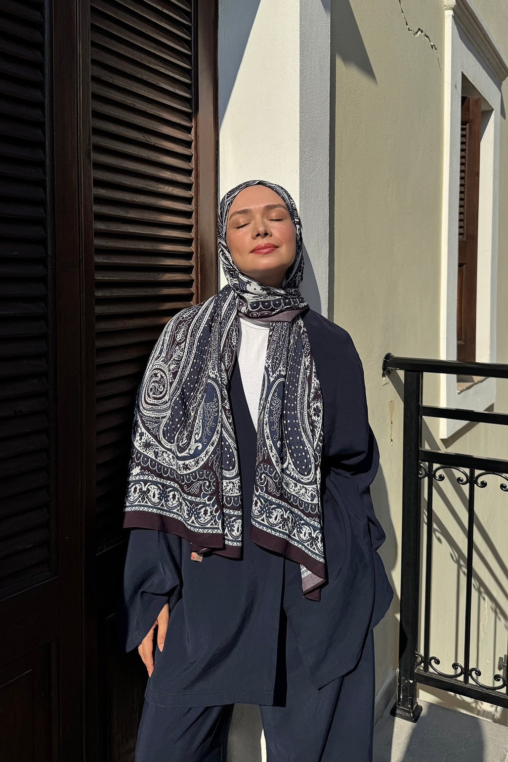 INFLUENCER