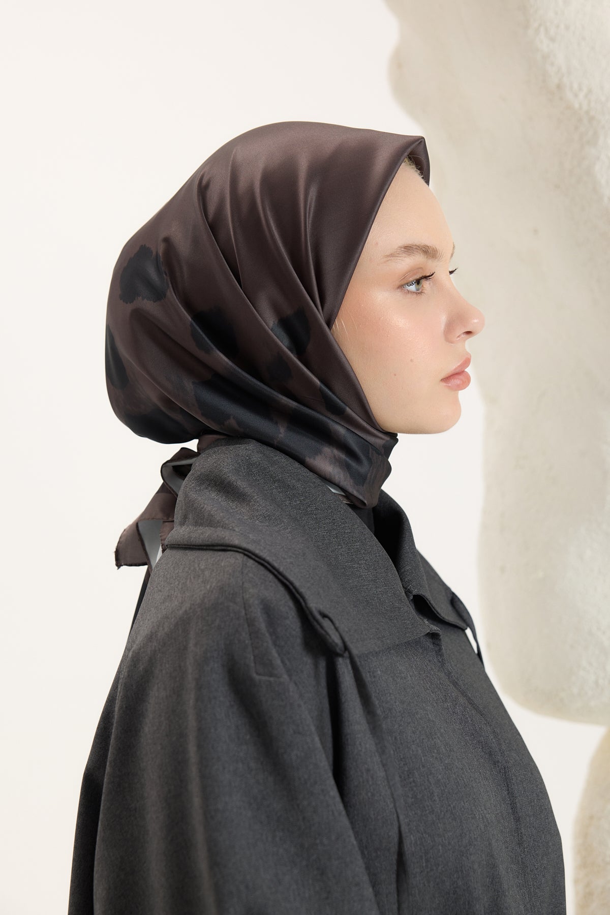 Desenli Twill Eşarp Bambi Bitter