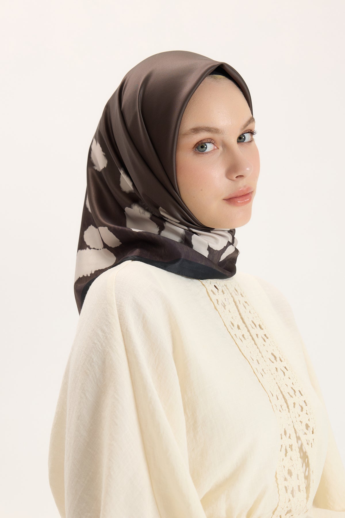 Desenli Twill Eşarp Bambi Kahve