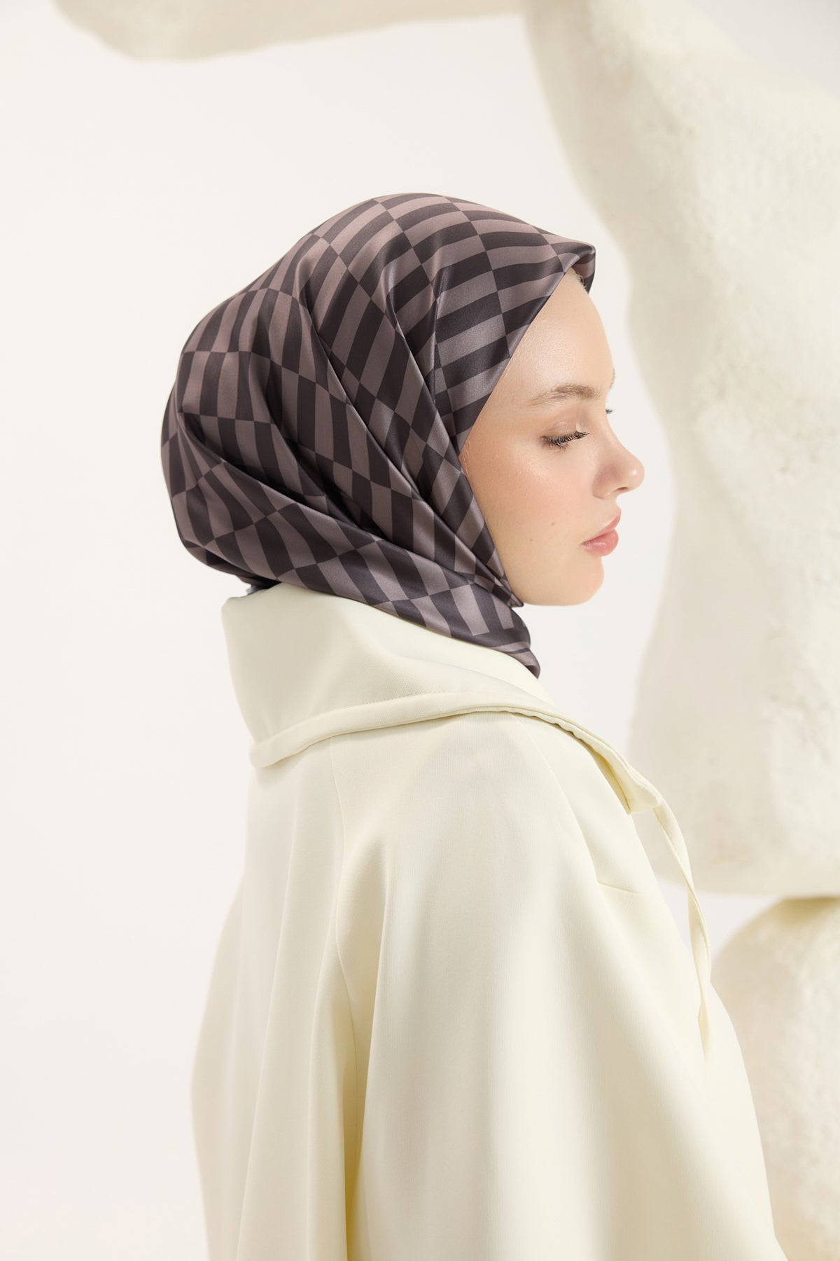 Desenli Twill Eşarp Dama Füme