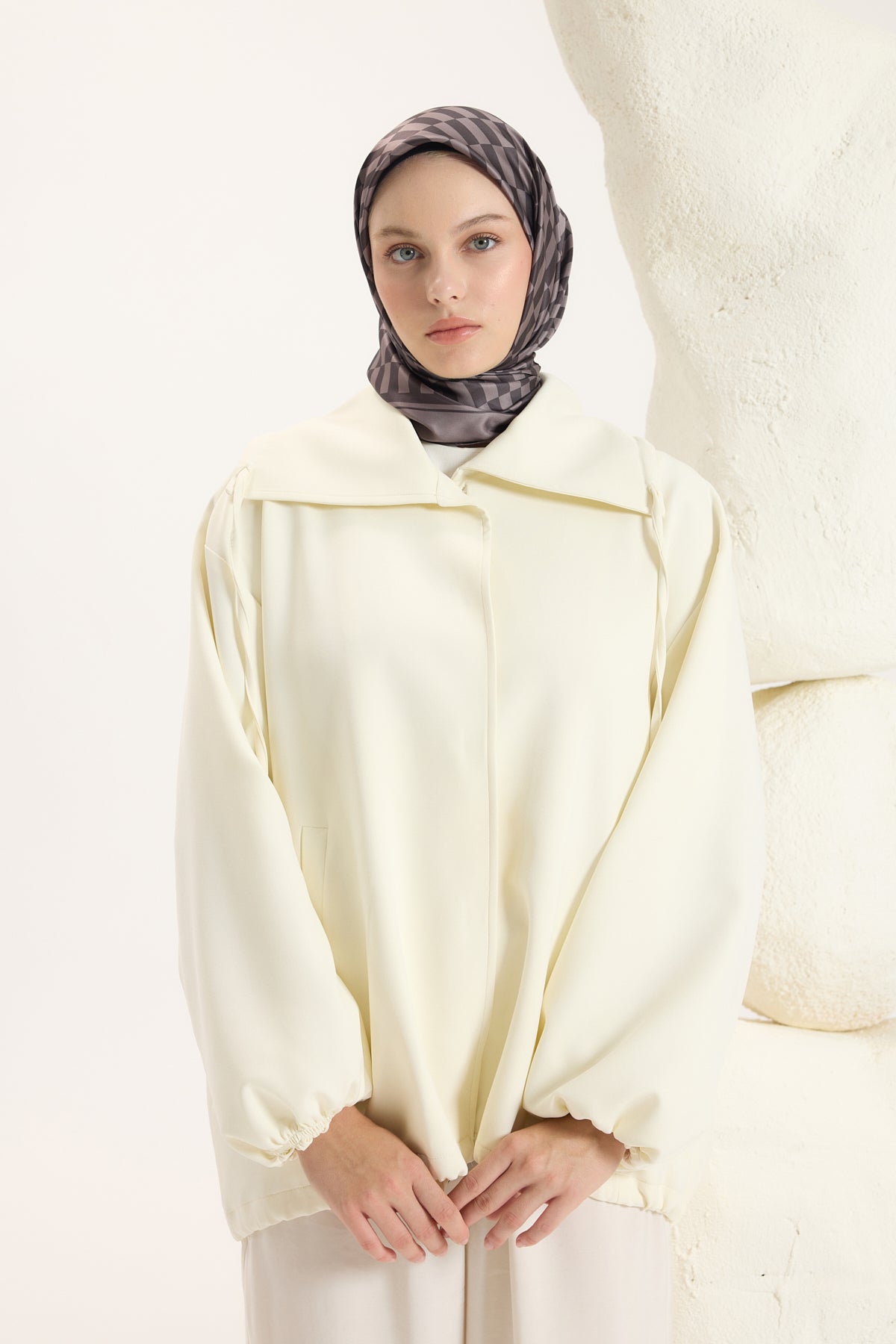 Desenli Twill Eşarp Dama Füme
