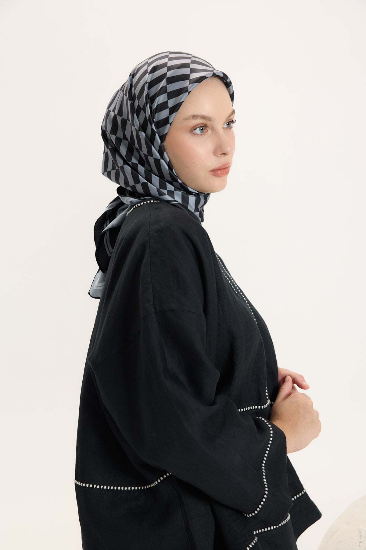 Desenli Twill Eşarp Dama Siyah