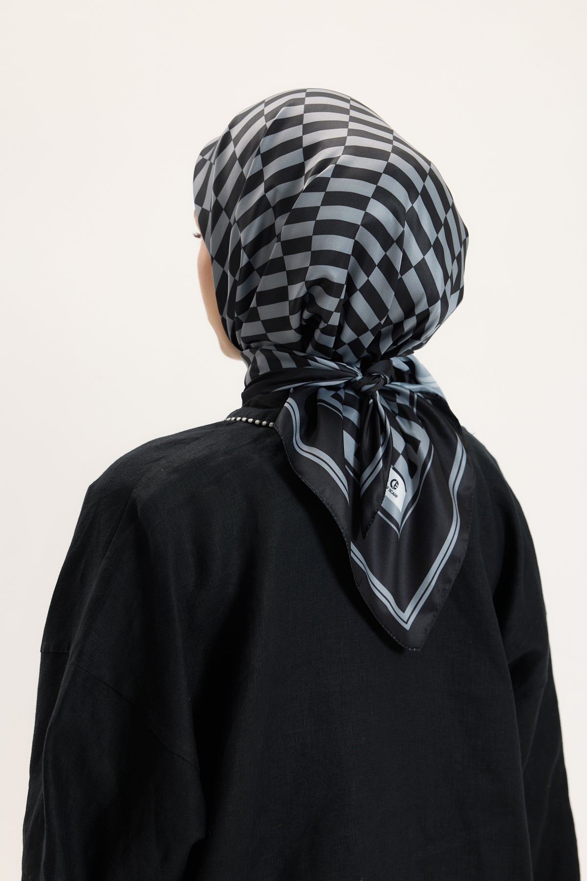 Desenli Twill Eşarp Dama Siyah