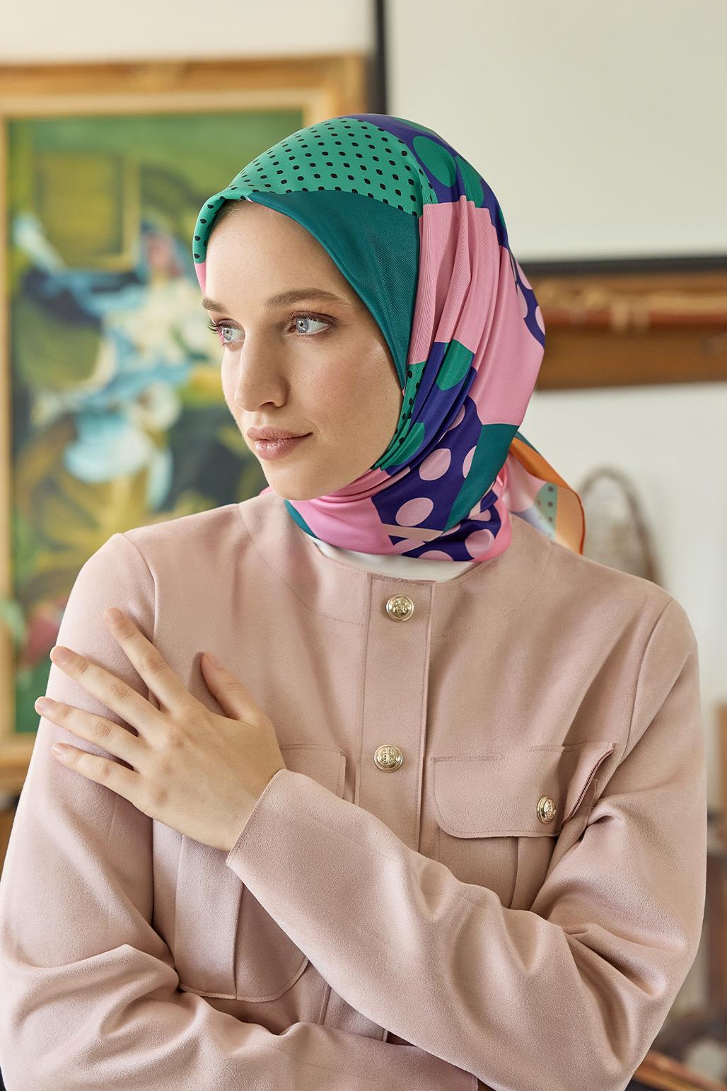 Desenli Twill İpek Eşarp Wish
