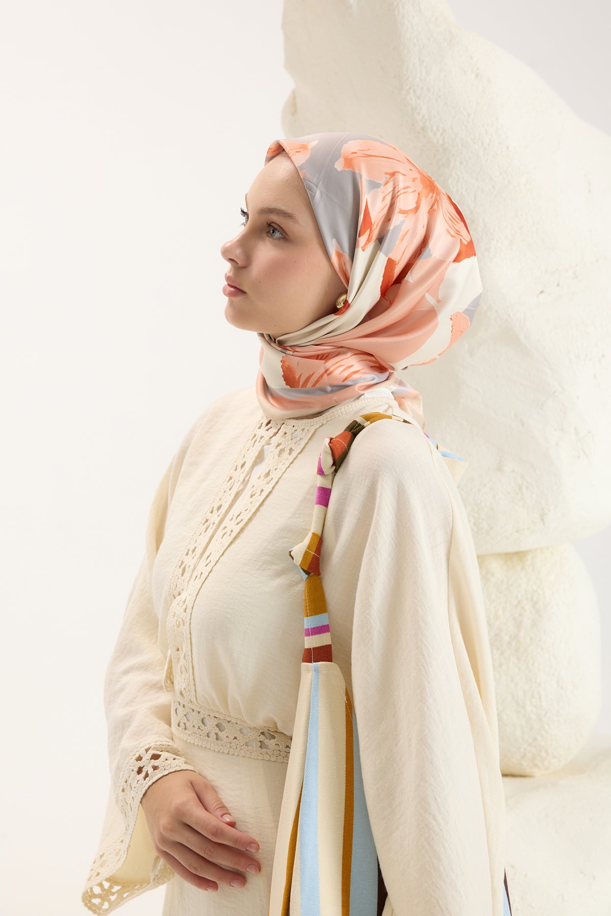 Desenli Twill Eşarp Floral Mercan