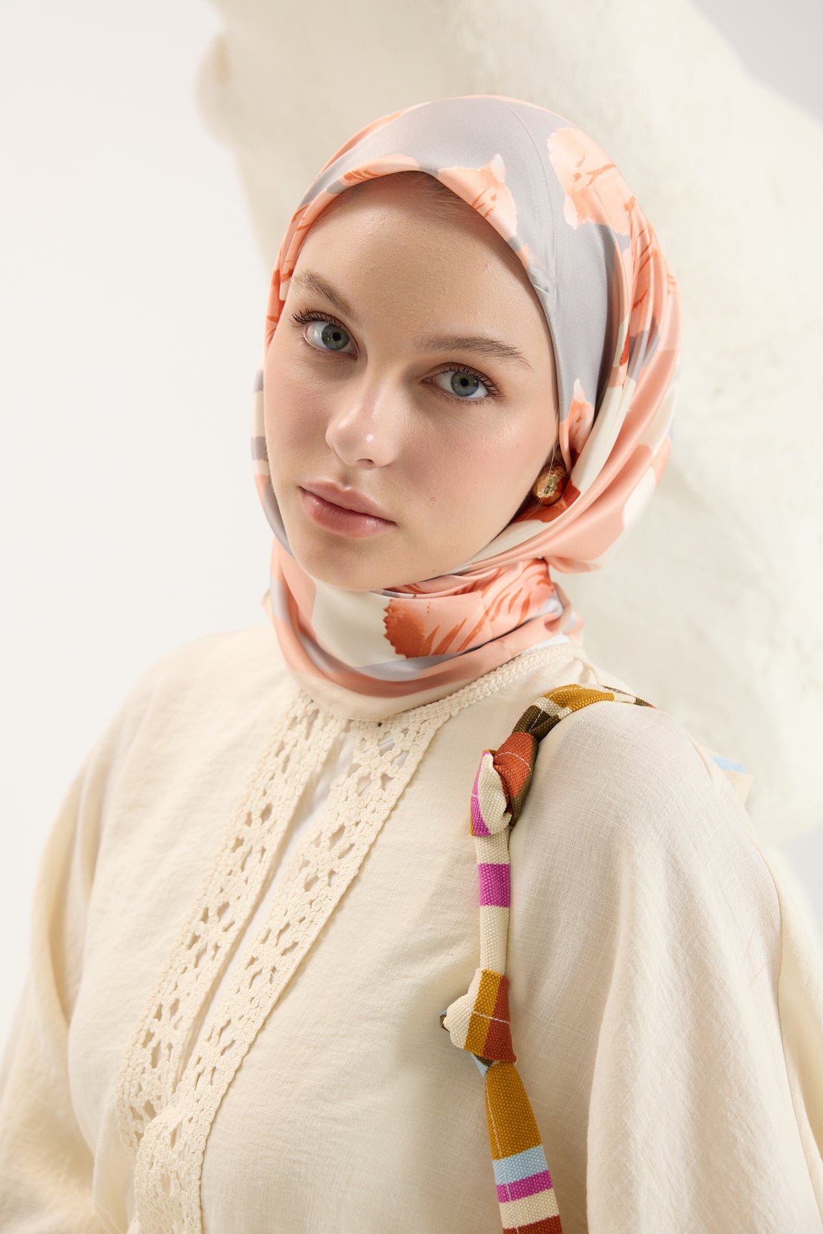 Desenli Twill Eşarp Floral Mercan