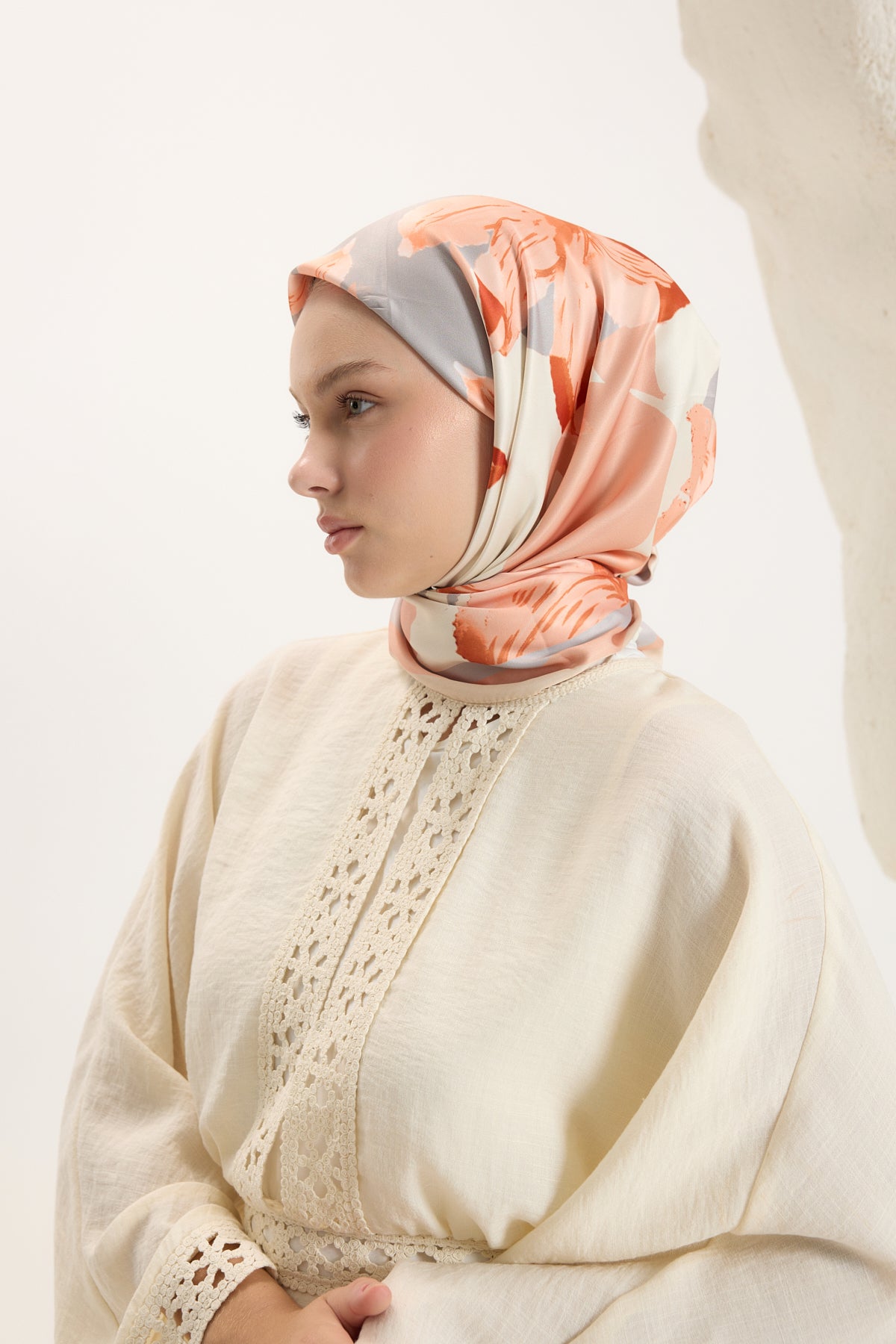Desenli Twill Eşarp Floral Mercan