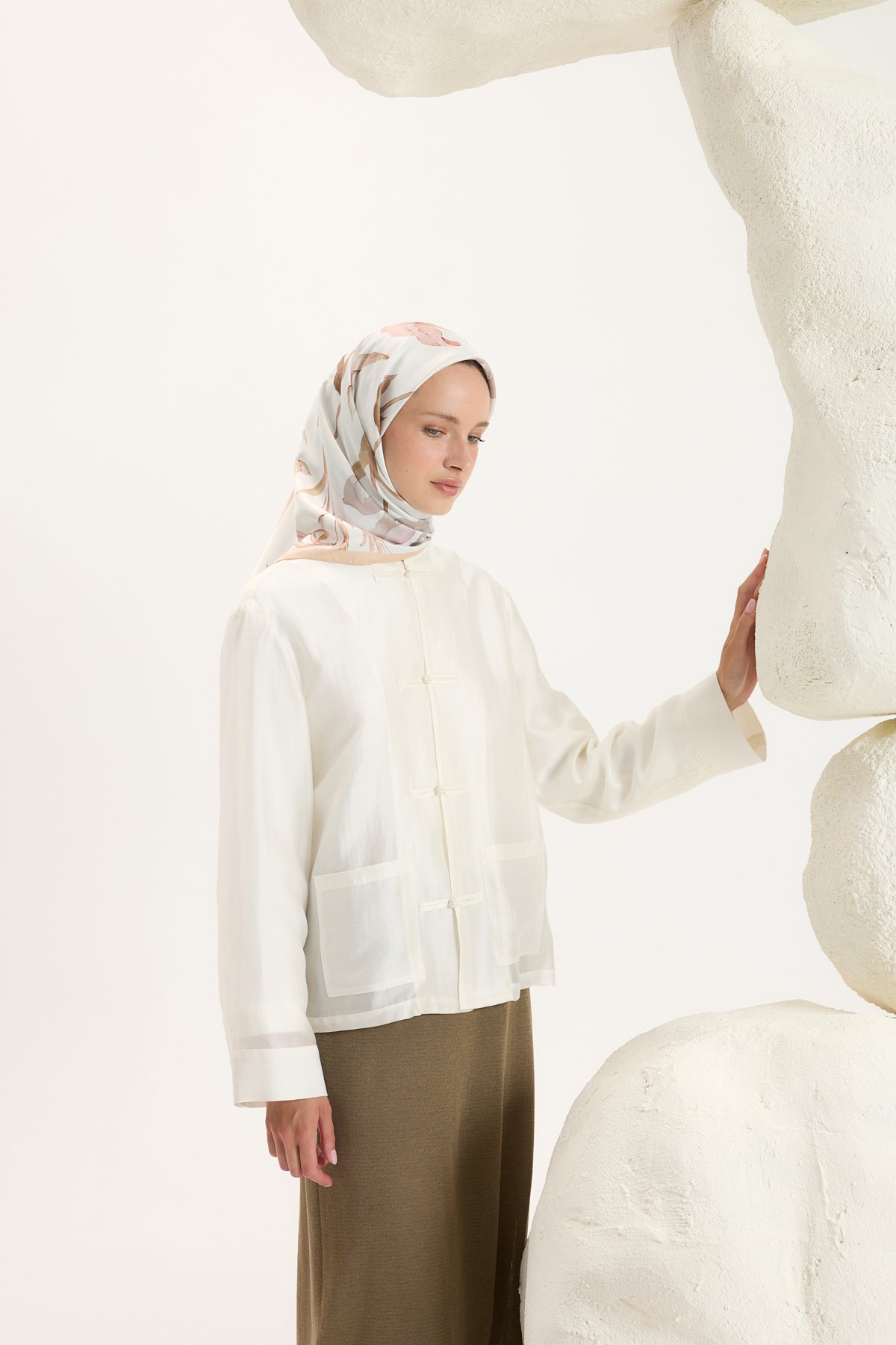 Desenli Twill Eşarp Hera Naturel