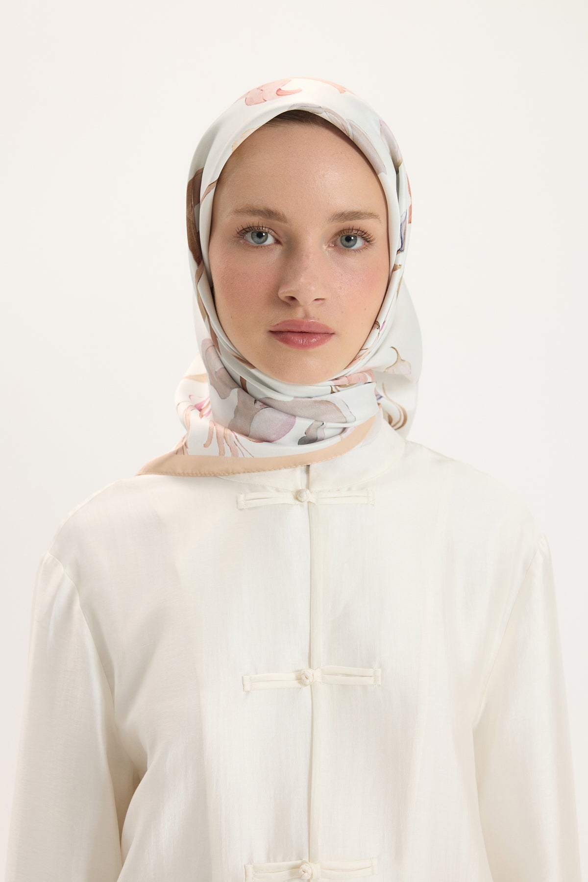 Desenli Twill Eşarp Hera Naturel