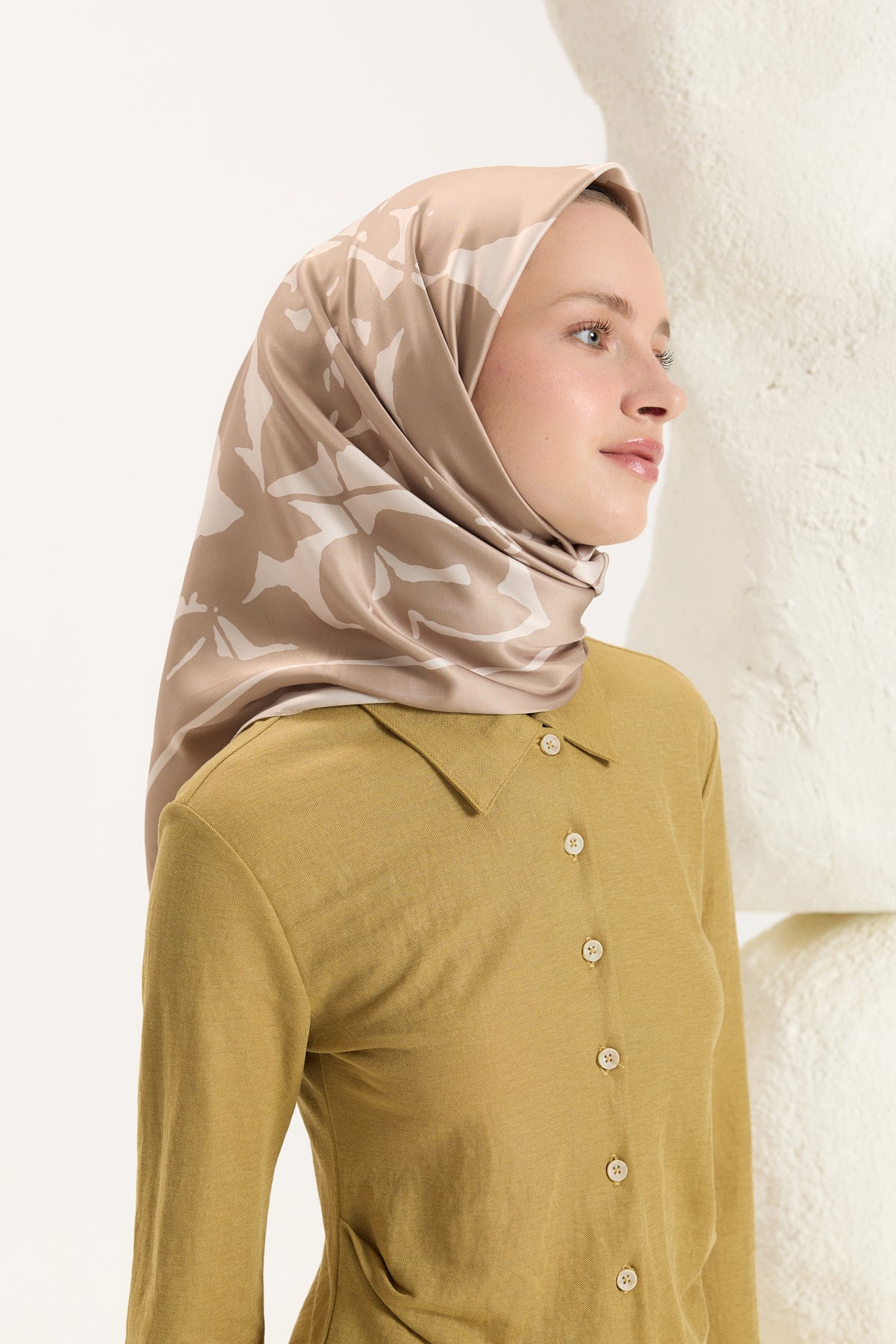 Desenli Twill Eşarp Leaf Bej