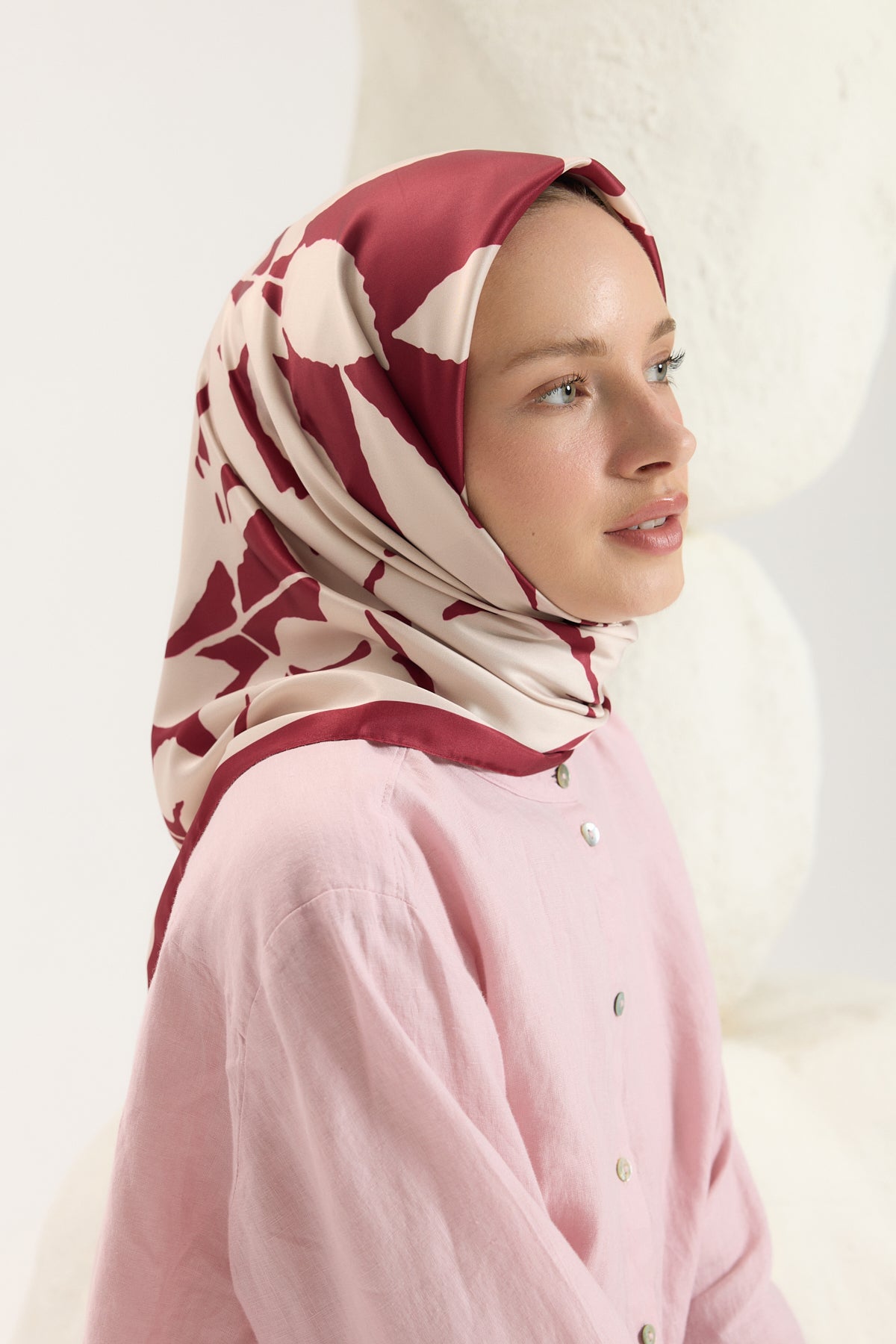 Desenli Twill Eşarp Leaf Bordo