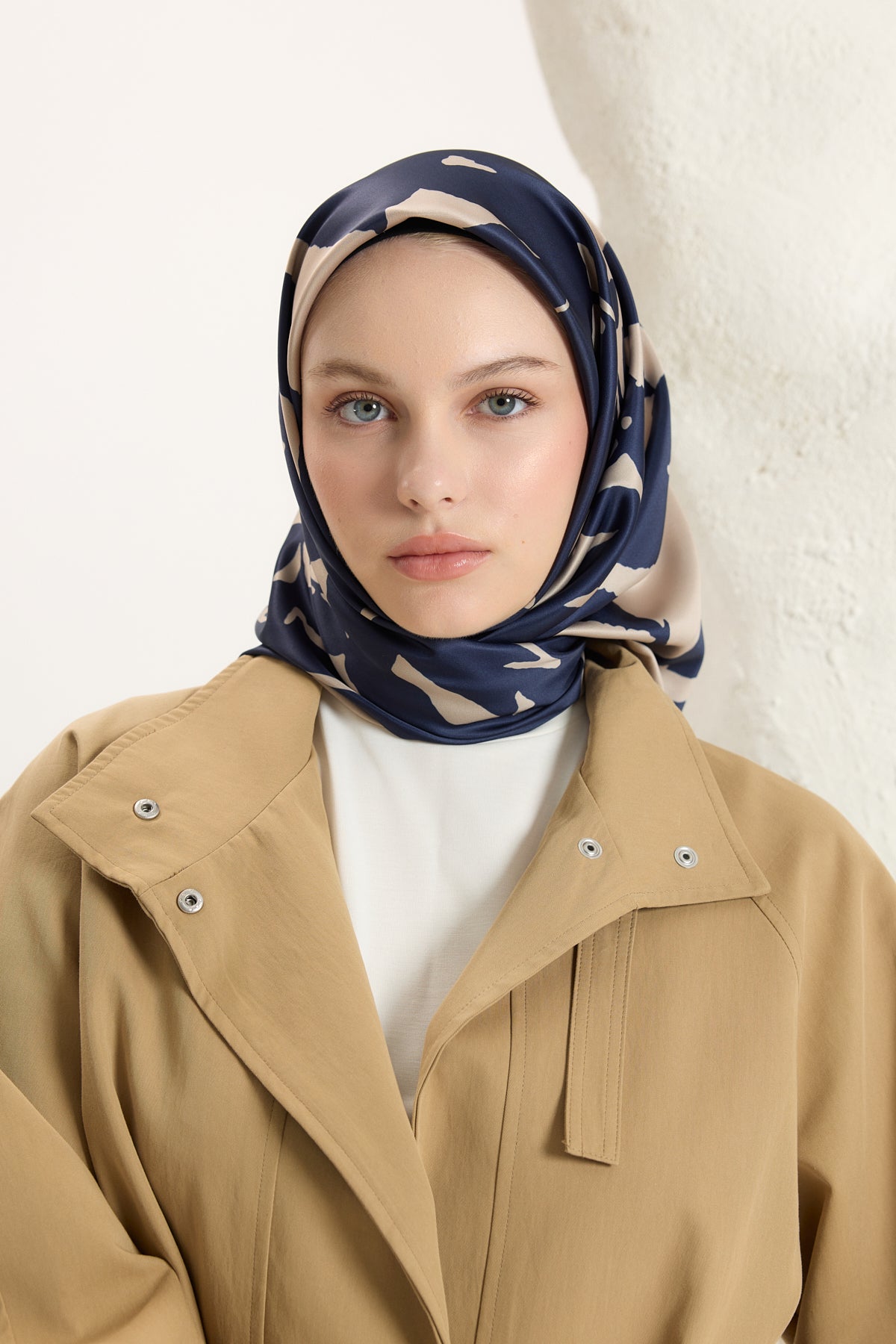 Desenli Twill Eşarp Leaf Lacivert