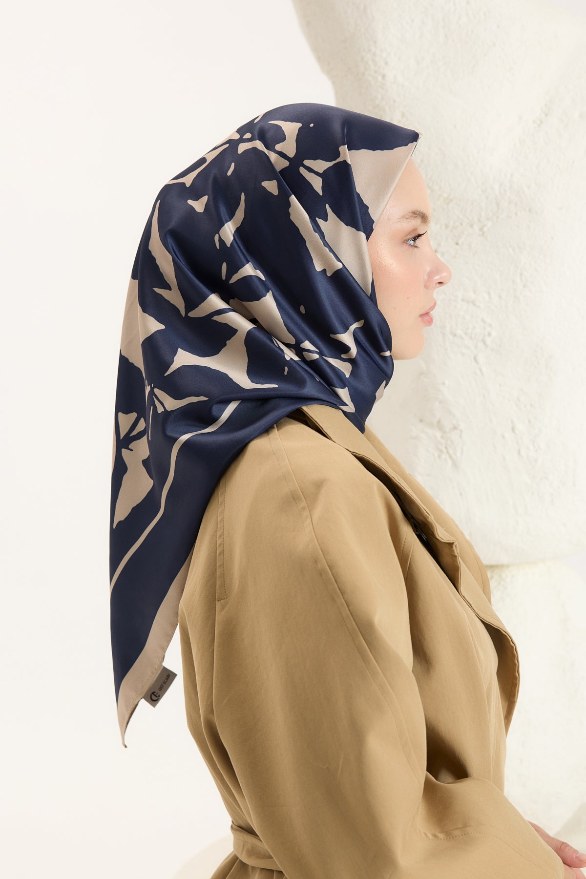 Desenli Twill Eşarp Leaf Lacivert
