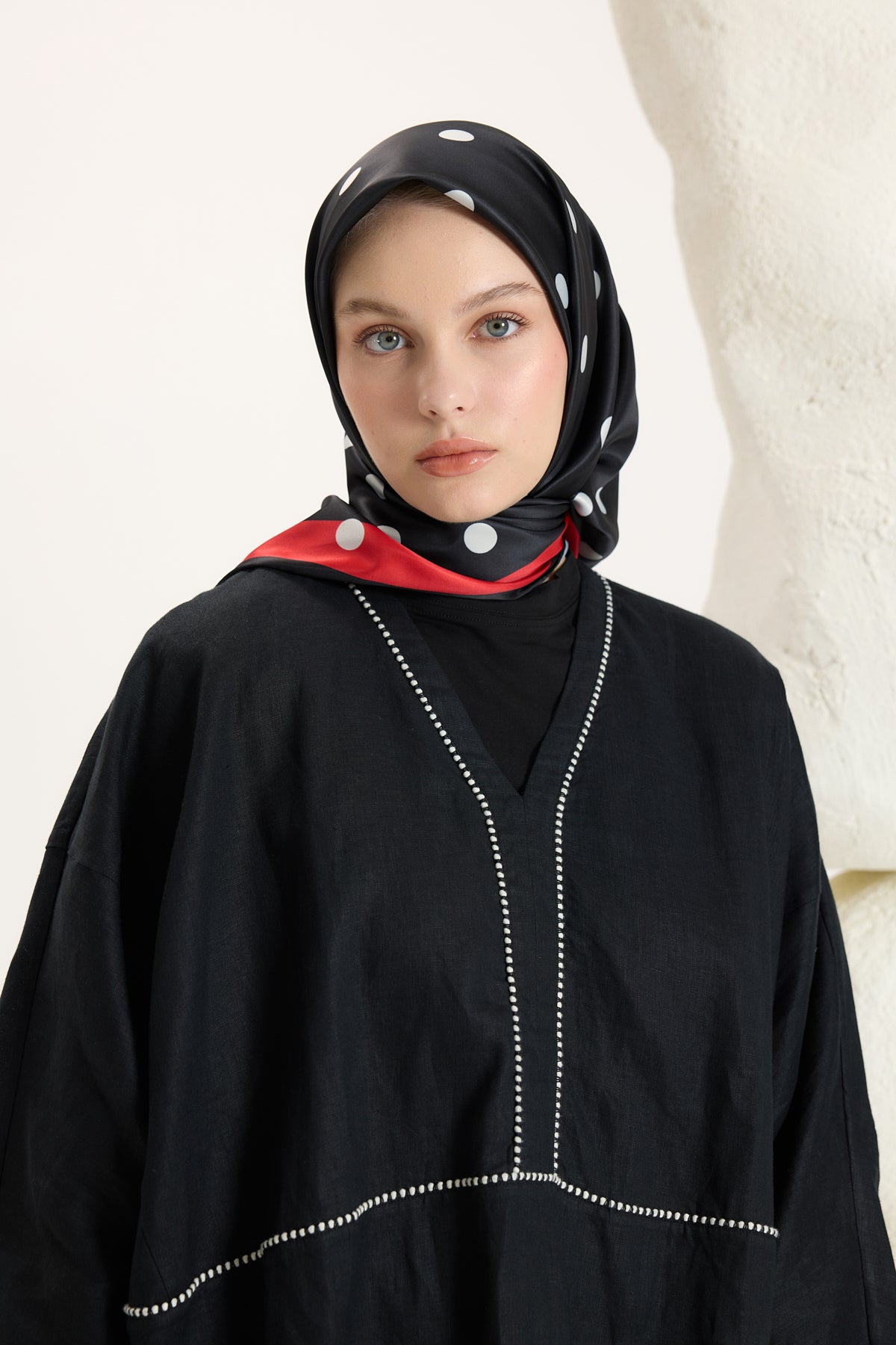 Desenli Twill Eşarp Puantiye Siyah
