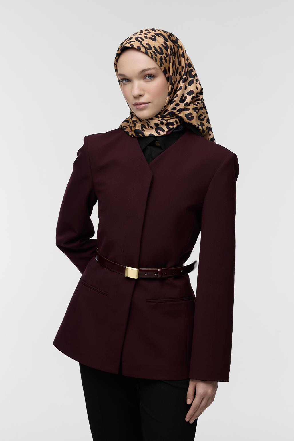 Desenli Twill İpek Eşarp Panther
