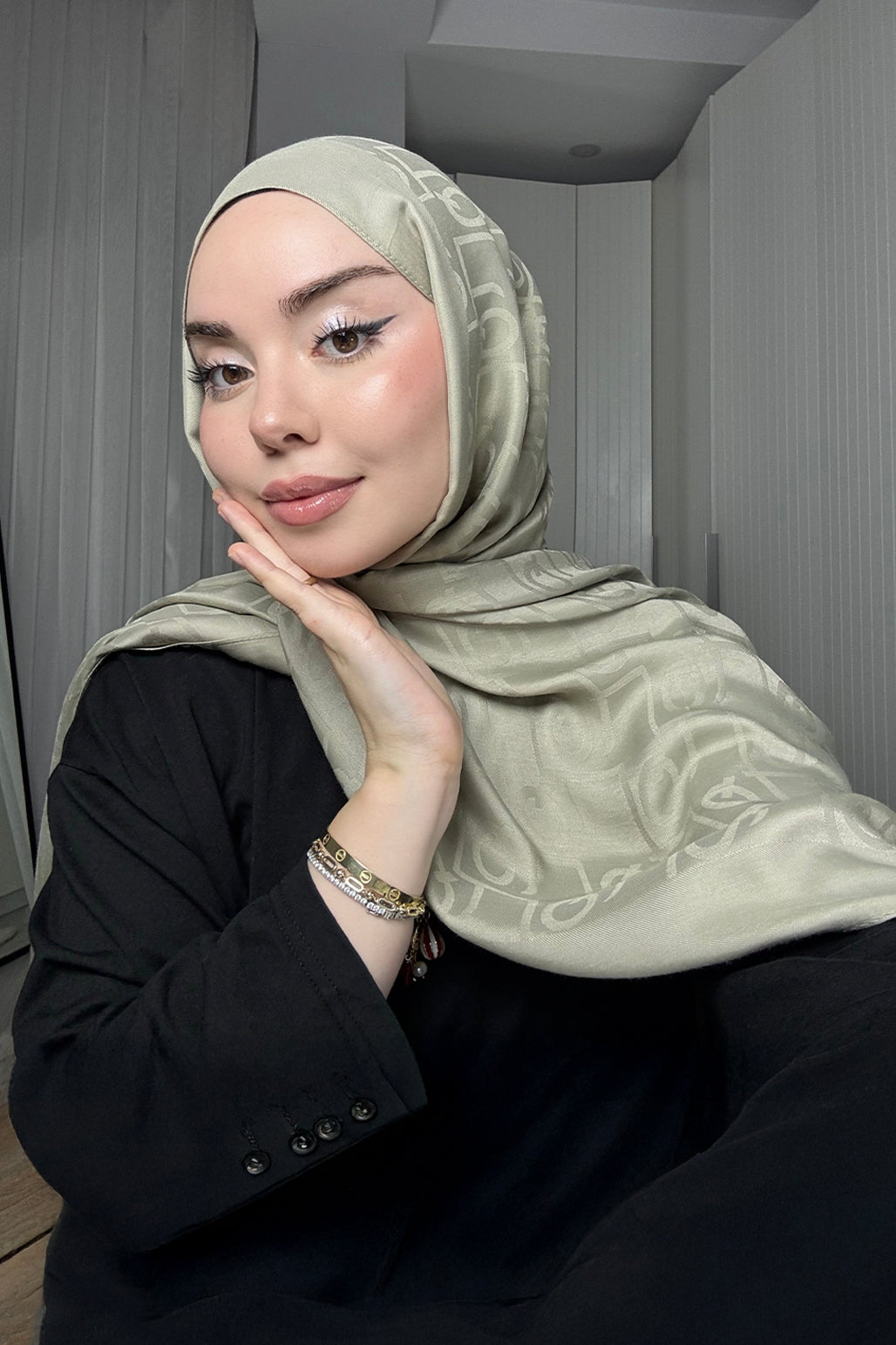 INFLUENCER