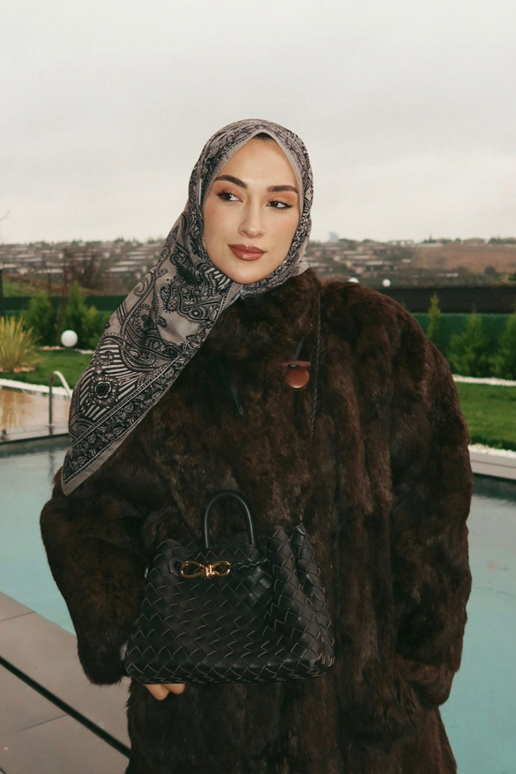 INFLUENCER